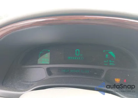 2005 Cadillac Deville Livery z USA, uszkodzony, nr VIN 1G6KD54Y05U244731